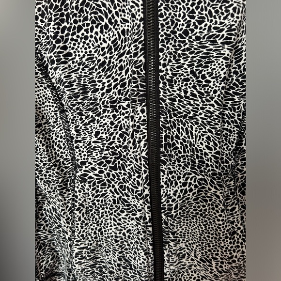 New Lululemon Hooded Define Jacket *Nulu - Picture 9 of 13